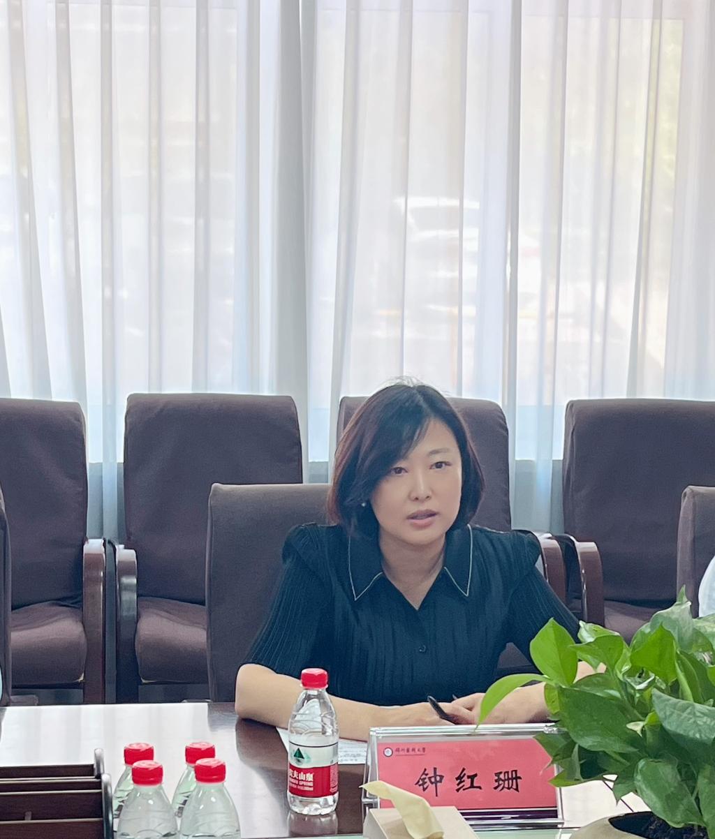 学校党委常委副校长钟红珊专题调研基础医学院教学管理与人才培养质量